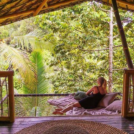 Eco Bamboo Island Bali - Bamboo House #4 Villa Selat ภายนอก รูปภาพ